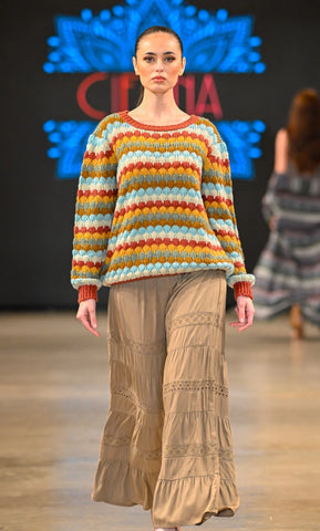 CIENNA Aspen Sweater in Maroon Burg