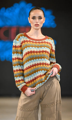 CIENNA Aspen Sweater in Maroon Burg