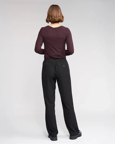 KNEWE Bowie Pant - Black/Raisin - Style K7060